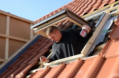 Pose de fenêtres de toit Velux à Guerlesquin
